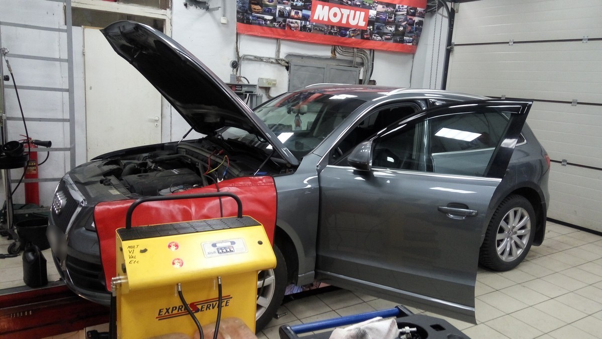 Замена масла в АКПП Audi Q5 2012